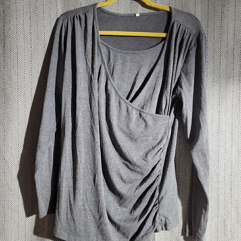 Maternity Women's Gray Multilayered Side Scrunch Breastfeeding Long Sleeve Top L